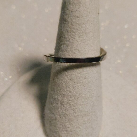 Ring Size 9 Art Deco Blue Rectangular Gemstone Clear Crystal Accents Silver Tone - Picture 11 of 13